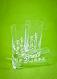 Mutters Stamper, "Mutters Bester Tropfen" Kräuterlikör, Kräuterbitter